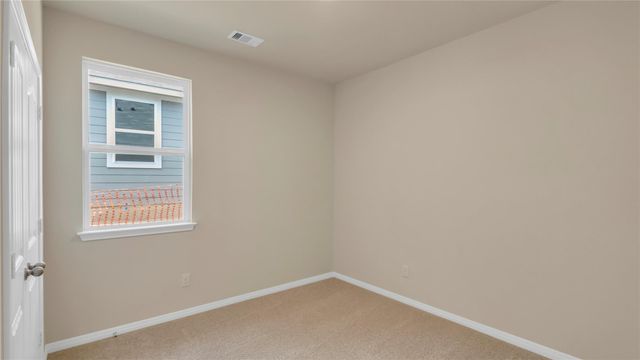 224 Kickapoo LN, Kyle, TX 78640