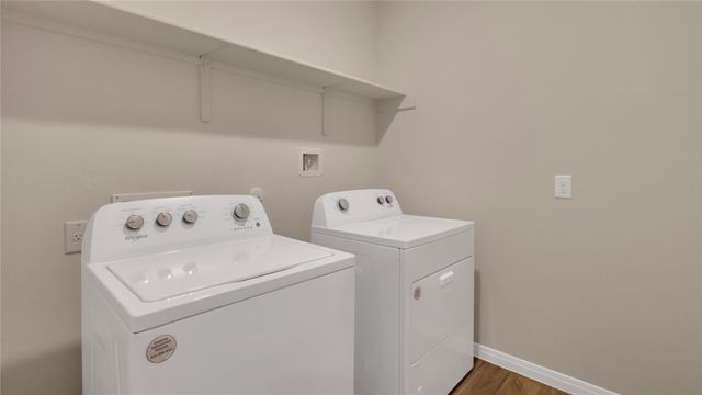 224 Kickapoo LN, Kyle, TX 78640
