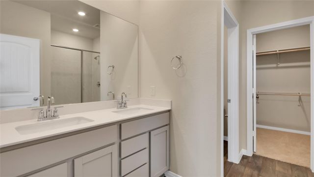 224 Kickapoo LN, Kyle, TX 78640
