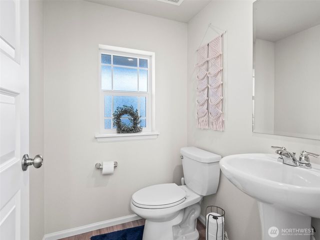 1155 Panoramic Loop, Bremerton, WA 98312