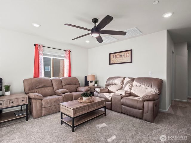 1155 Panoramic Loop, Bremerton, WA 98312