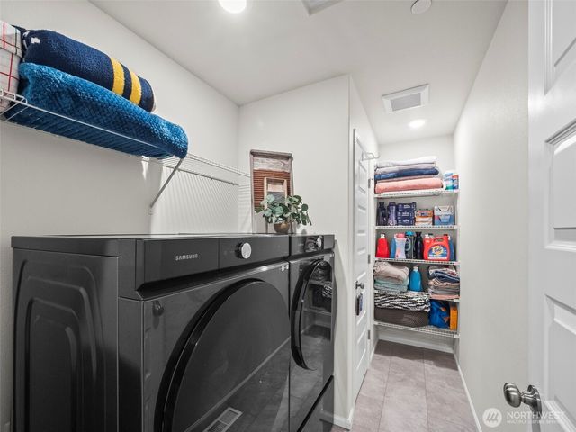 1155 Panoramic Loop, Bremerton, WA 98312