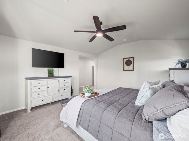 1155 Panoramic Loop, Bremerton, WA 98312