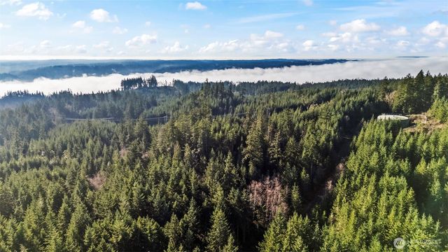 1155 Panoramic Loop, Bremerton, WA 98312