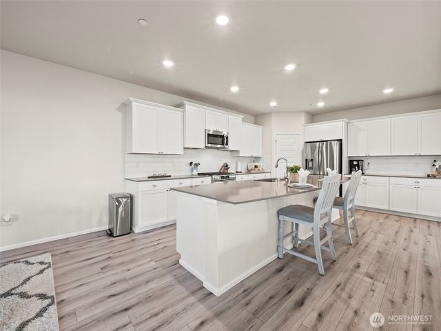 1155 Panoramic Loop, Bremerton, WA 98312