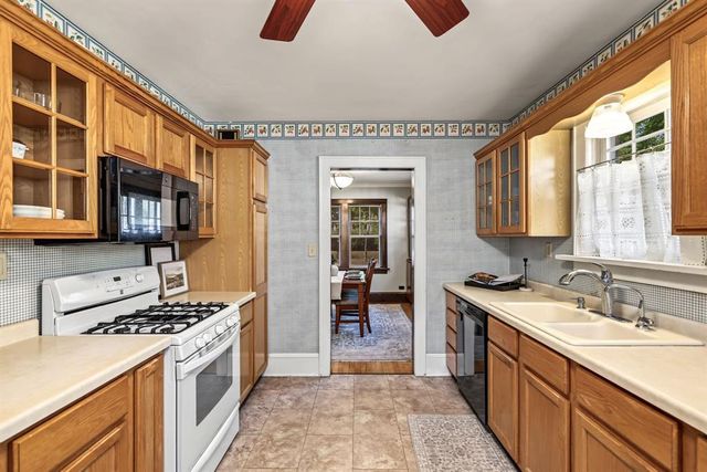 539 W Grand Avenue, Eau Claire, WI 54703