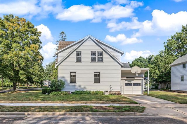539 W Grand Avenue, Eau Claire, WI 54703