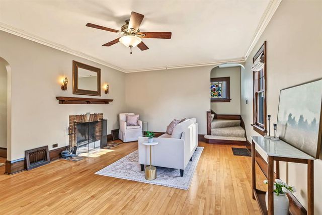 539 W Grand Avenue, Eau Claire, WI 54703