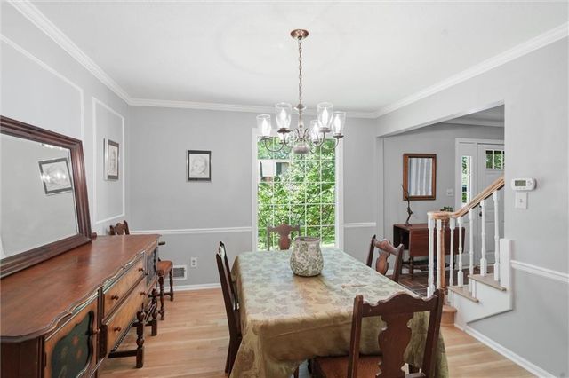 12841 Pembroke Circle, Leawood, KS 66209