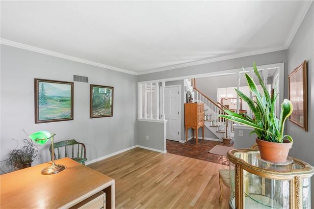 12841 Pembroke Circle, Leawood, KS 66209
