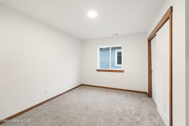 2224 Maverick Ct, Sandpoint, ID 83864