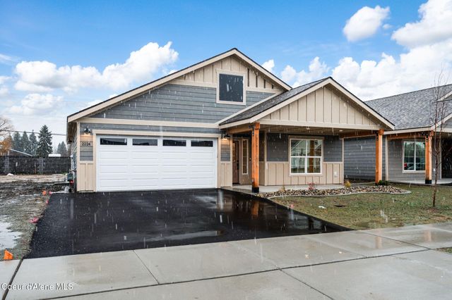 2224 Maverick Ct, Sandpoint, ID 83864