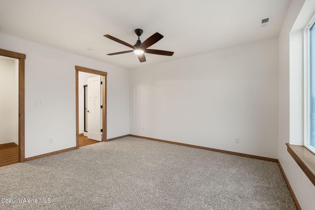 2224 Maverick Ct, Sandpoint, ID 83864