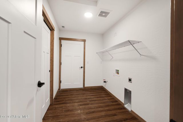 2224 Maverick Ct, Sandpoint, ID 83864