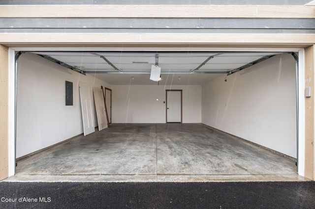 2224 Maverick Ct, Sandpoint, ID 83864