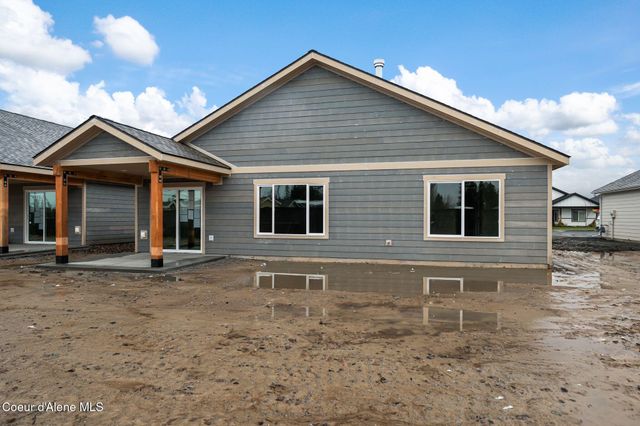 2224 Maverick Ct, Sandpoint, ID 83864