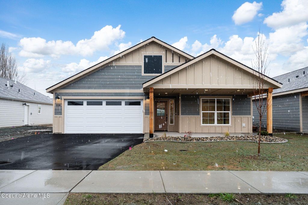 2224 Maverick Ct, Sandpoint, ID 83864