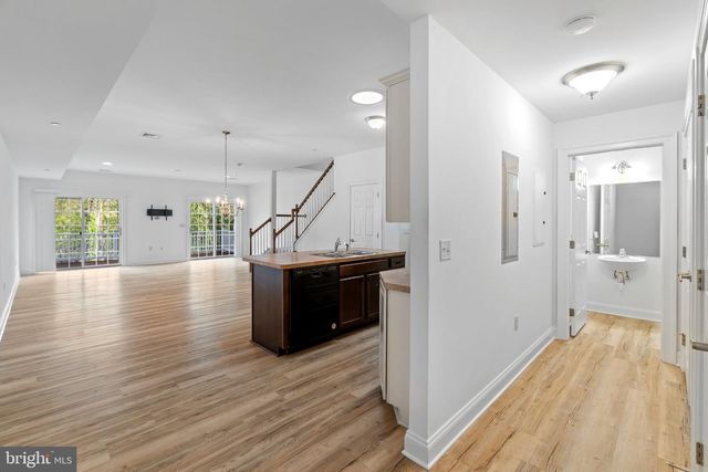 105 HIGH POINTE DR, Hummelstown, PA 17036