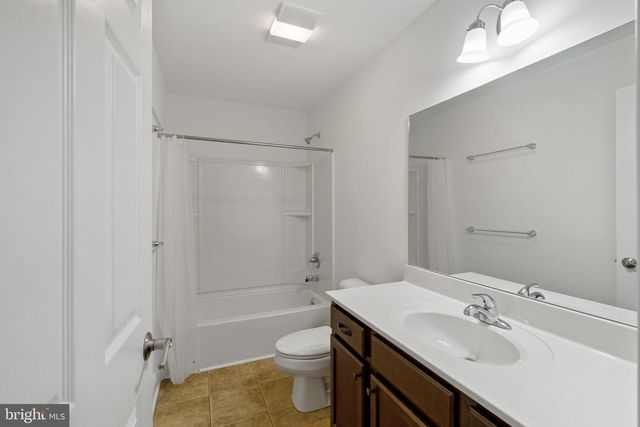 105 HIGH POINTE DR, Hummelstown, PA 17036