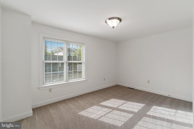 105 HIGH POINTE DR, Hummelstown, PA 17036