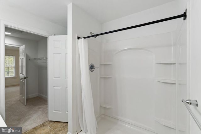 105 HIGH POINTE DR, Hummelstown, PA 17036