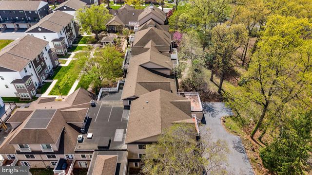 105 HIGH POINTE DR, Hummelstown, PA 17036
