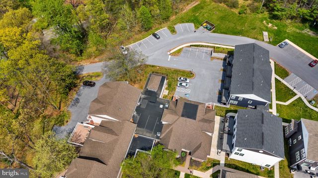 105 HIGH POINTE DR, Hummelstown, PA 17036