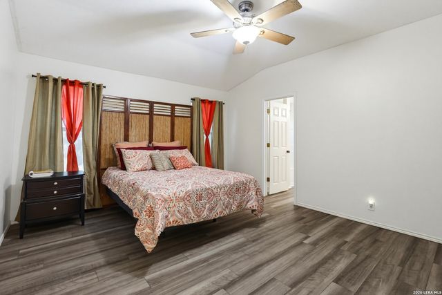 9059 Foxgrove Way, San Antonio, TX 78251