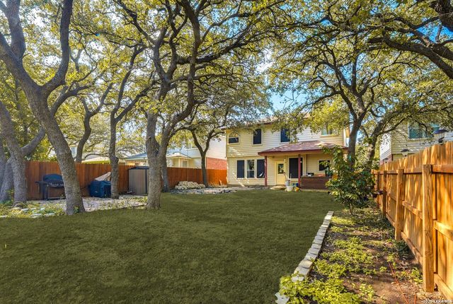 9059 Foxgrove Way, San Antonio, TX 78251