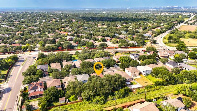 9059 Foxgrove Way, San Antonio, TX 78251