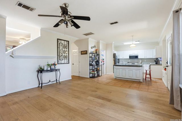 9059 Foxgrove Way, San Antonio, TX 78251