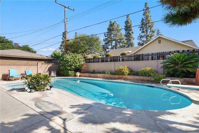 516 S Peregrine, Anaheim, CA 92806