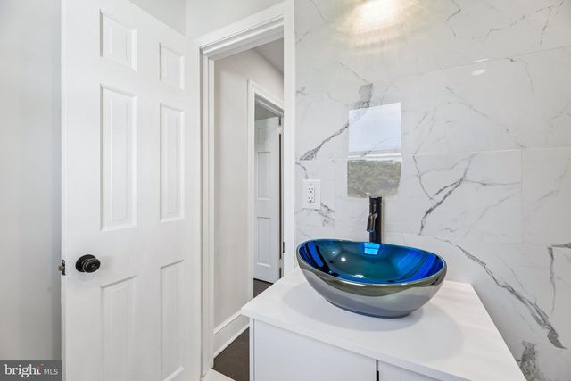 2820 FRANKLIN ST, Alexandria, VA 22306