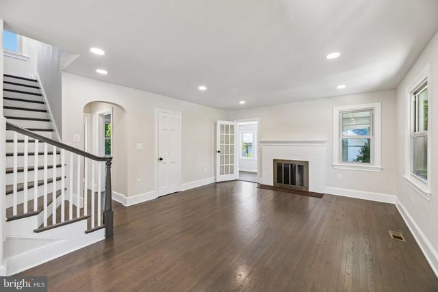 2820 FRANKLIN ST, Alexandria, VA 22306
