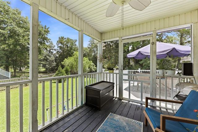 2001 Wadsbury Lane, Charleston, SC 29414