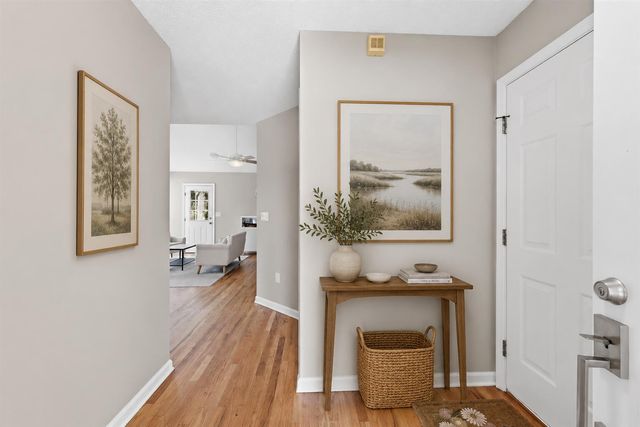 2001 Wadsbury Lane, Charleston, SC 29414