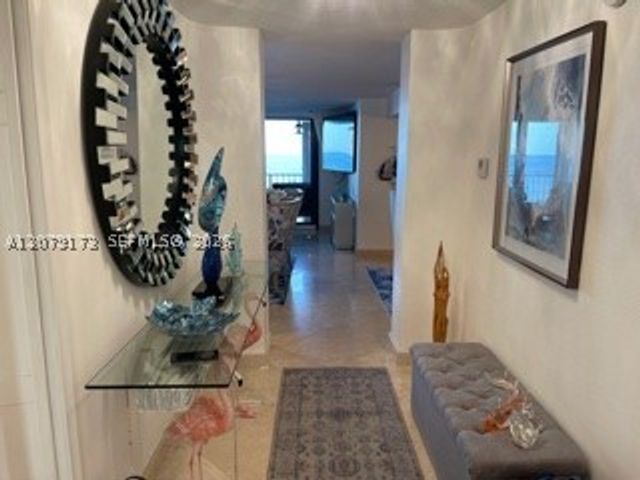 1905 N Ocean Blvd 8E, Fort Lauderdale, FL 33305