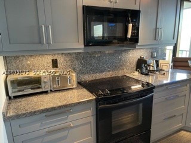 1905 N Ocean Blvd 8E, Fort Lauderdale, FL 33305