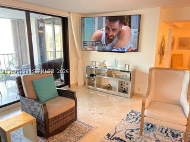 1905 N Ocean Blvd 8E, Fort Lauderdale, FL 33305