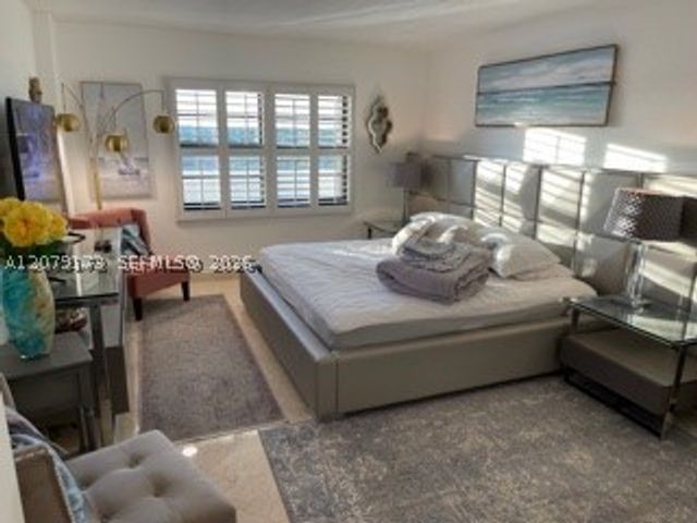 1905 N Ocean Blvd 8E, Fort Lauderdale, FL 33305
