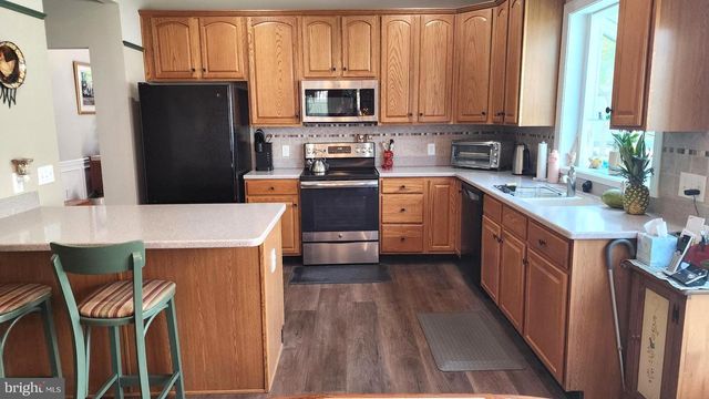 3881 ARBOURS AVE, Collegeville, PA 19426