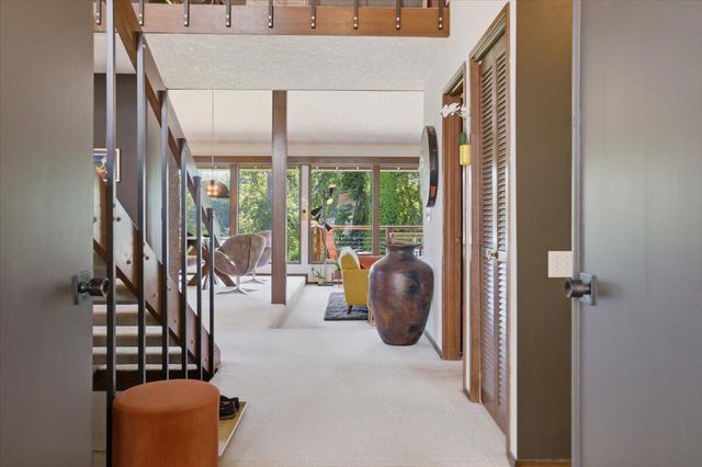 31320 SW Parkway Avenue, Wilsonville, OR 97070