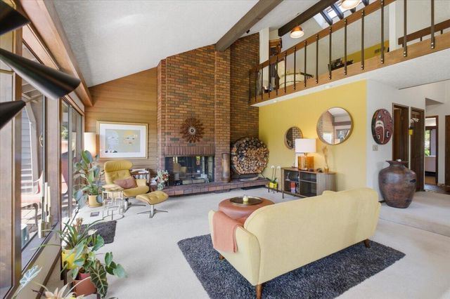 31320 SW Parkway Avenue, Wilsonville, OR 97070