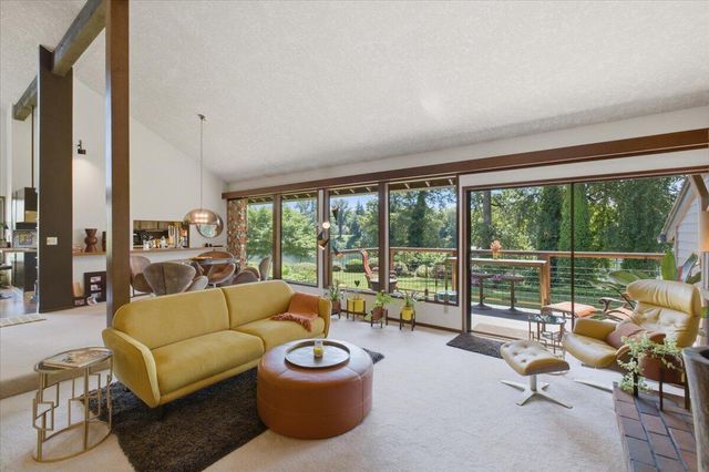 31320 SW Parkway Avenue, Wilsonville, OR 97070