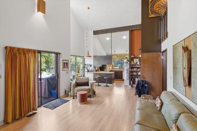 31320 SW Parkway Avenue, Wilsonville, OR 97070