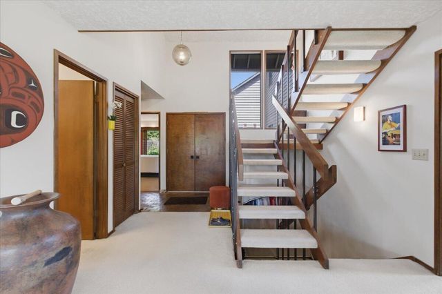 31320 SW Parkway Avenue, Wilsonville, OR 97070