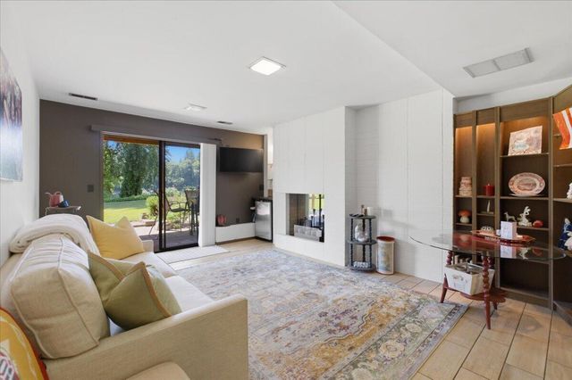 31320 SW Parkway Avenue, Wilsonville, OR 97070