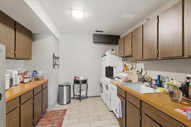 31320 SW Parkway Avenue, Wilsonville, OR 97070