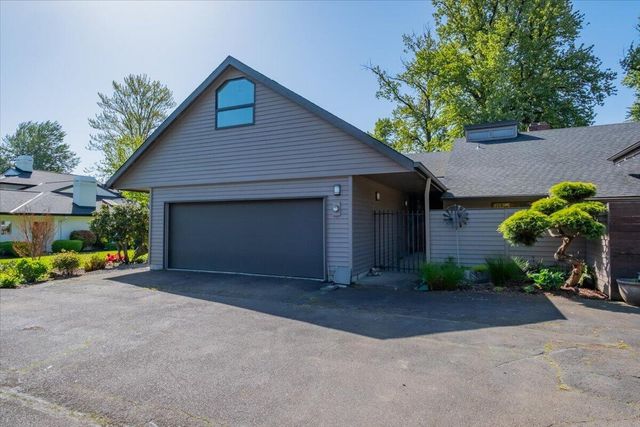 31320 SW Parkway Avenue, Wilsonville, OR 97070