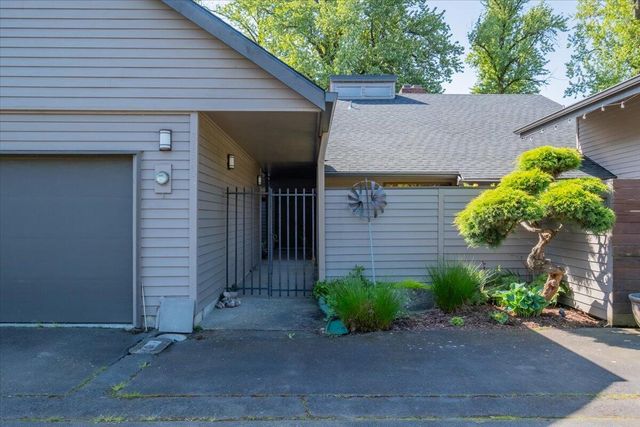 31320 SW Parkway Avenue, Wilsonville, OR 97070